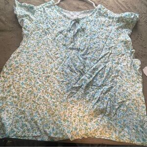 Chic Blue and White Blouse with Elegant Design